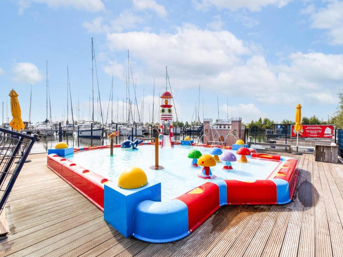 Comfortable Houseboat In Volendam Marina Экстерьер фото