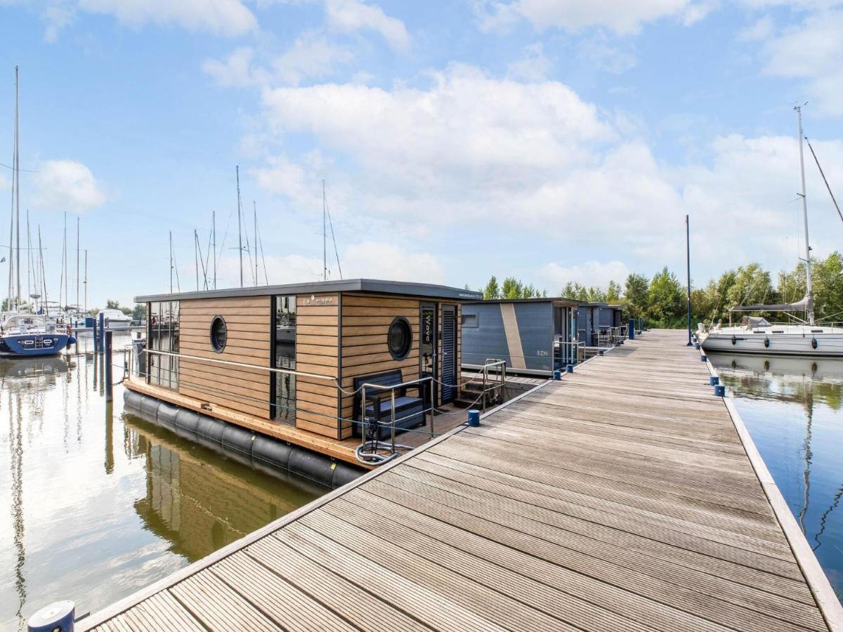 Comfortable Houseboat In Volendam Marina Экстерьер фото